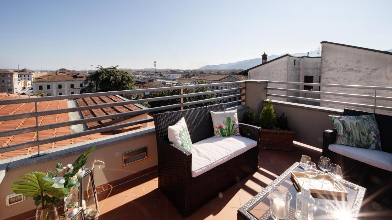 Rooftop Delight With Terrace Lucca Luaran gambar