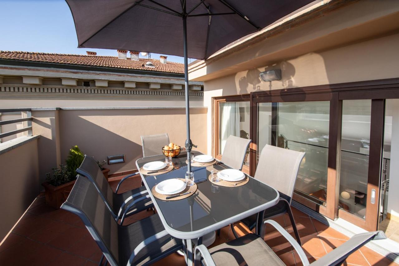 Rooftop Delight With Terrace Lucca Luaran gambar