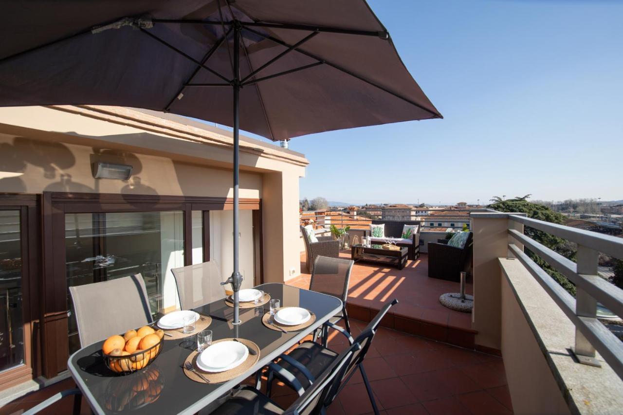 Rooftop Delight With Terrace Lucca Luaran gambar
